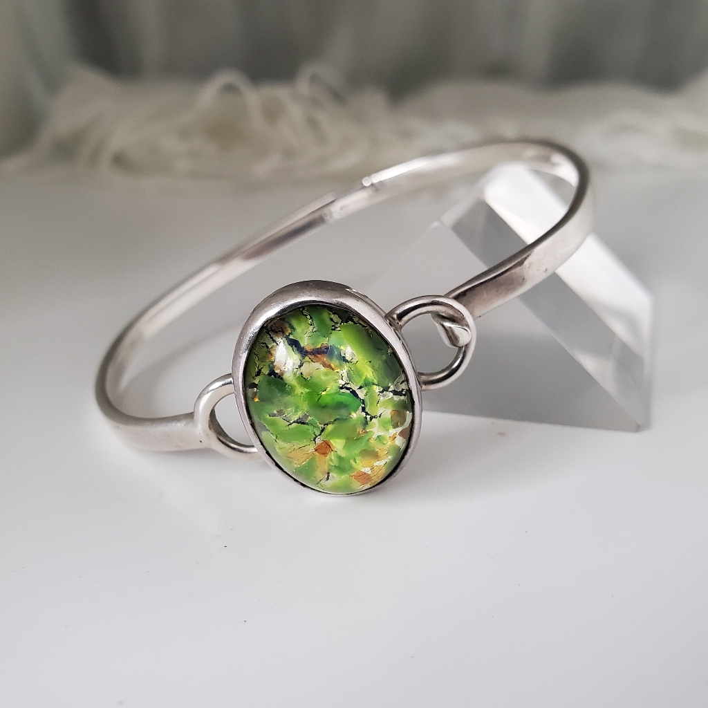 925 Bezel Set Gold  Green Cabochon Hook Bangle